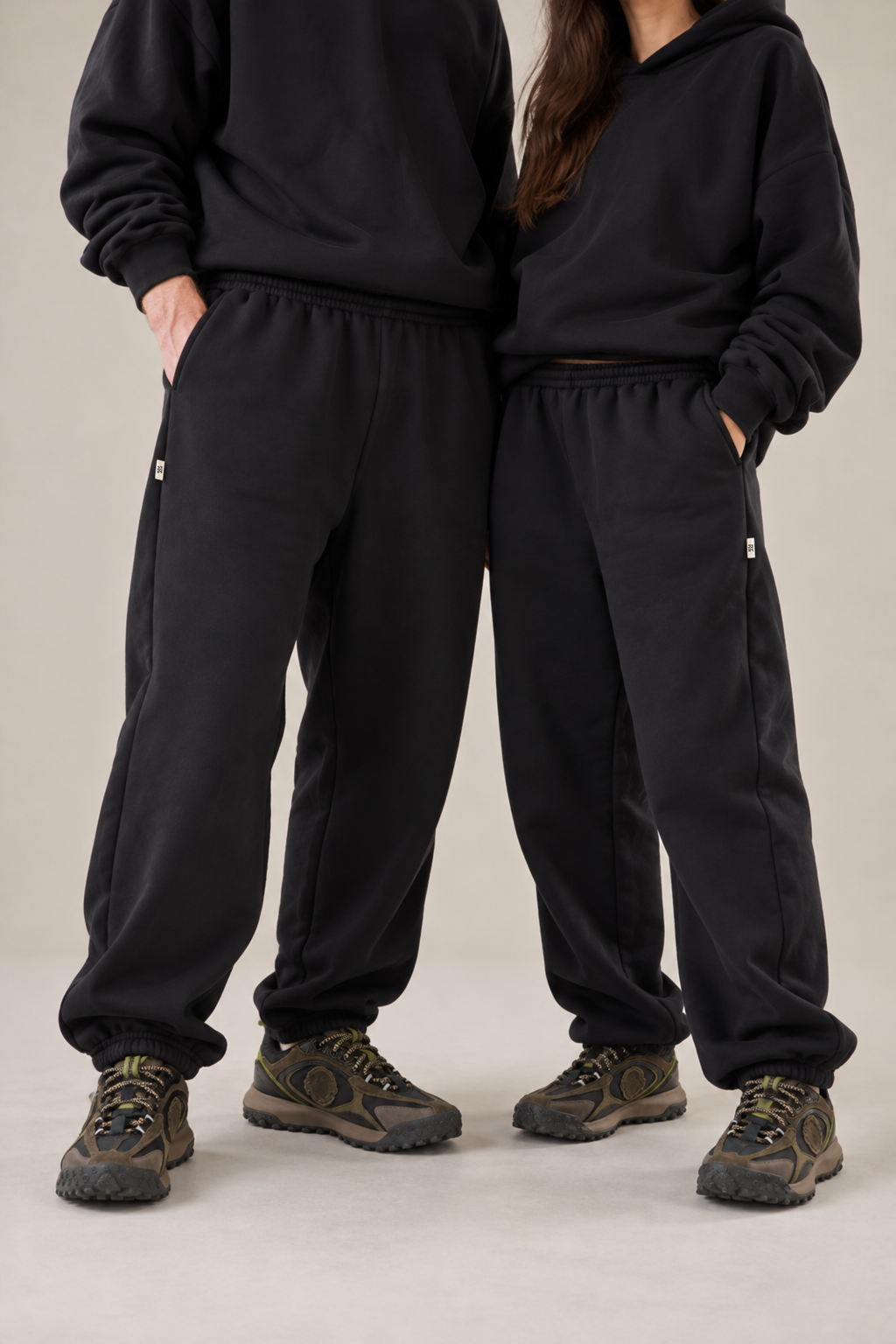 RELAXED ESSENTIAL SOFT BLEND PANTS